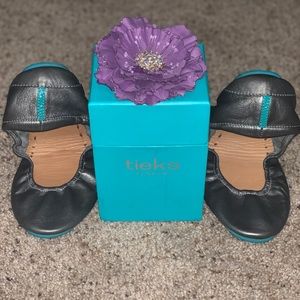 Tieks size 8 Metallic pewter